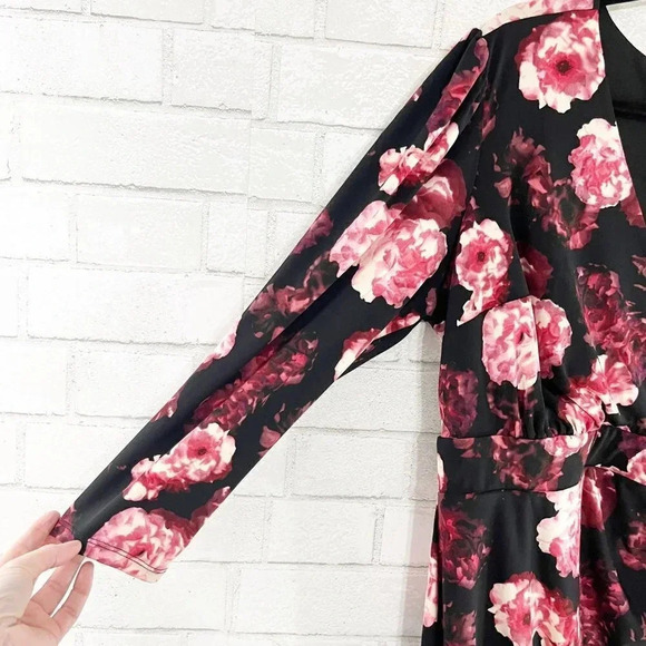 Torrid Black Floral Long Sleeve Ruched Mermaid Dress with High Slit Size 12 NEW - Picture 5 of 10